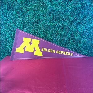 Vintage University of Minnesota Golden Gophers Felt Pennant College Wincraft